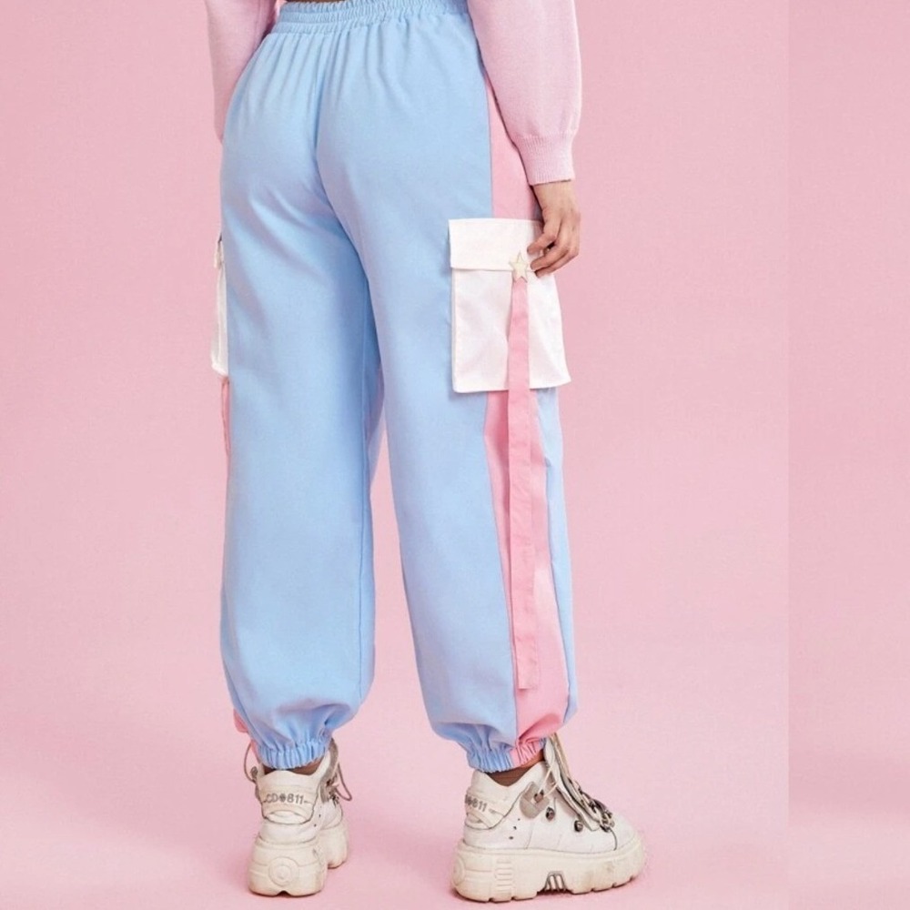 NWOT Romwe Womens S Blue Pink Colorblock Cargo Joggers Star Patch Pastel Kawaii